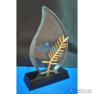 BIEU TRUNG PHA LE LA LIEU MA VANG