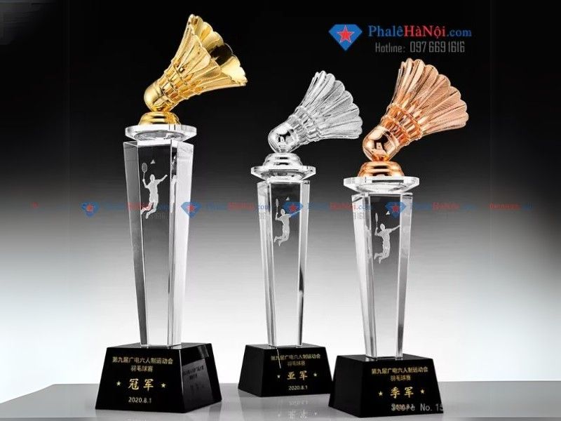 Cúp pha lê thể thao