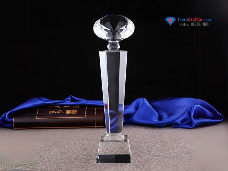 Cúp vinh danh – khen thưởng doanh nghiệp