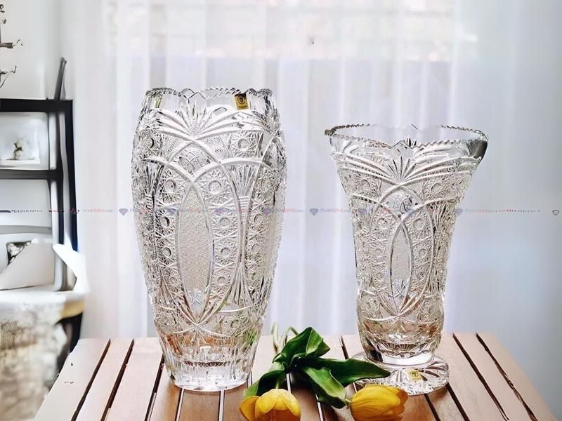 Bộ đôi bình pha lê trang trí phòng khách cổ điển