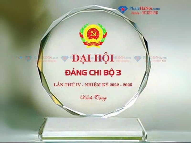 Kỷ niệm chương pha lê dáng tròn