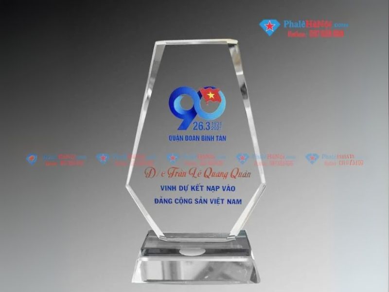 Mẫu phối màu xanh – đỏ theo chủ đề Đại hội
