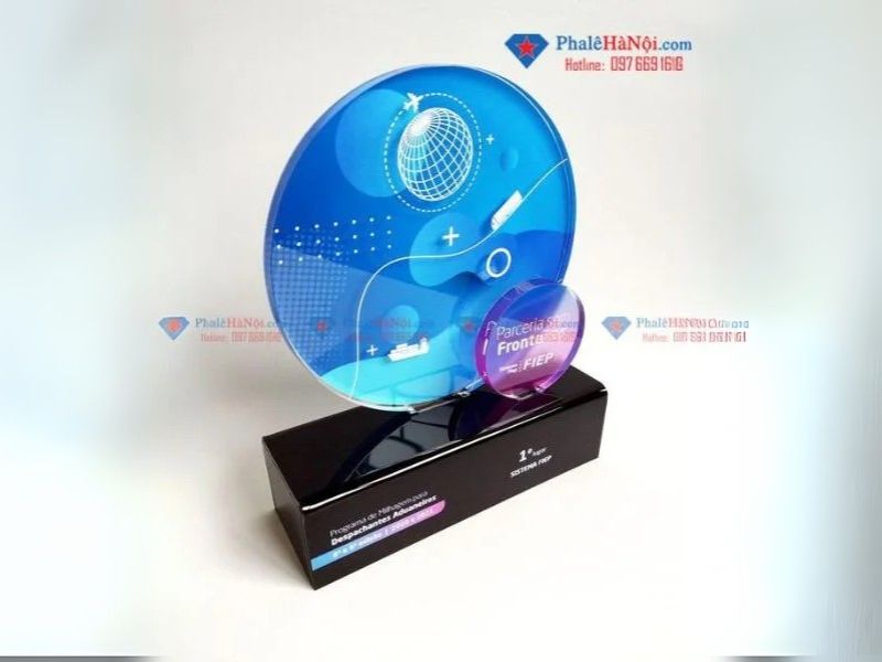 Biểu trưng pha lê hình tròn