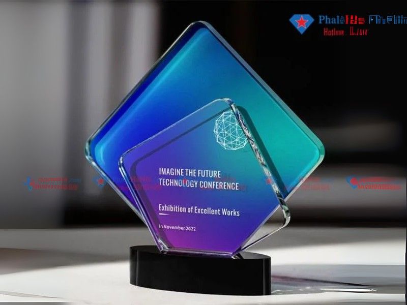 Biểu trưng pha lê màu
