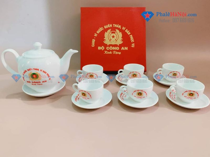 Bộ ấm chén in logo Bộ Công An